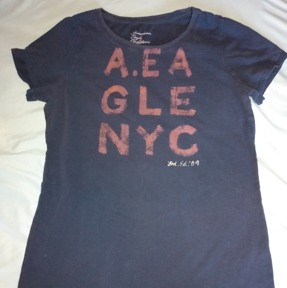 American Eagle T-shirt